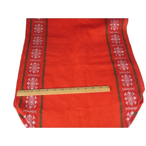 Table Runner 17 x 68 Inch Red Stitching Tassel Christmas Holiday Snowflake VTG - Picture 2 of 7